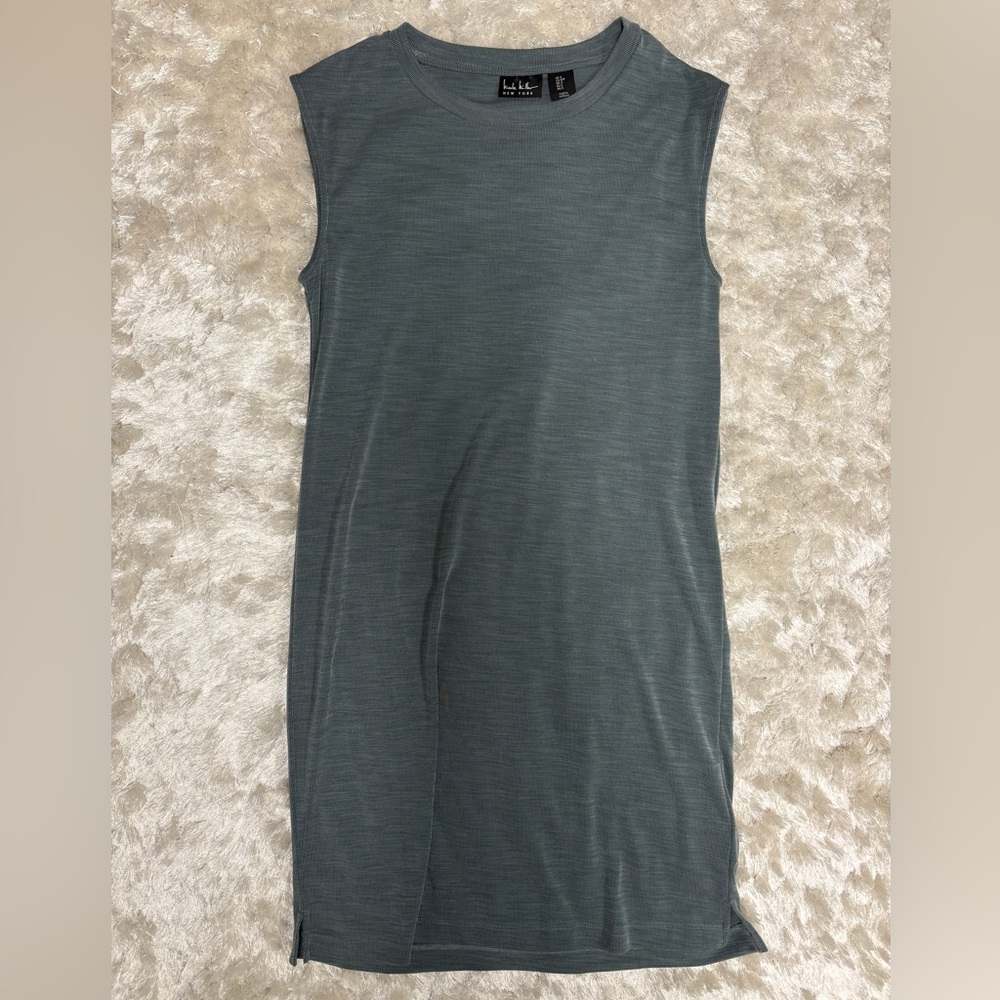 Nicole Miller Super Soft Shift Dress in Gray Green-Like New- Size S